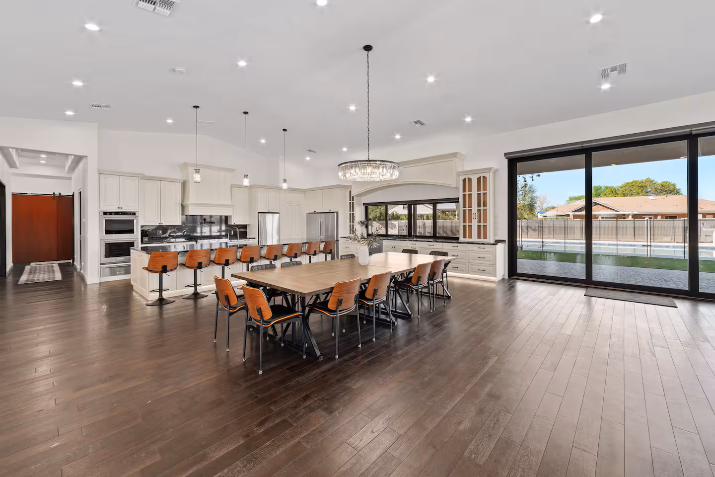 Gilbert Grand Private, main living area